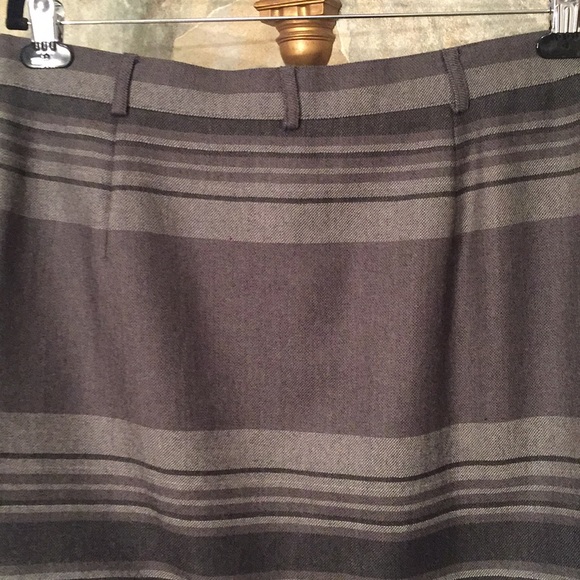 Ralph Lauren 🌹 stunning striped gray skirt - Picture 8 of 8